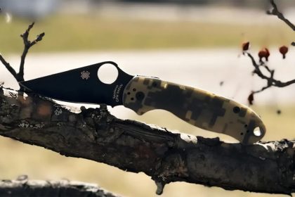 معرفی چاقوی جیبی Spyderco Para 3، یک چاقوی جیبی حرفه‌ای با ظاهر عجیب و کیفیت ساخت عالی