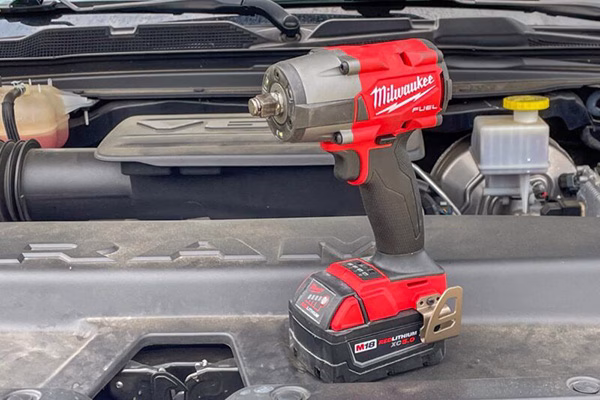 مهمترین ویژگیهای بکس شارژی M18 Fuel میلواکی مدل 2962
