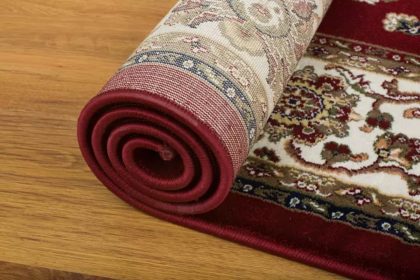 آموزش تمیز کردن فرش ایرانی با دست و افزایش طول عمر آن